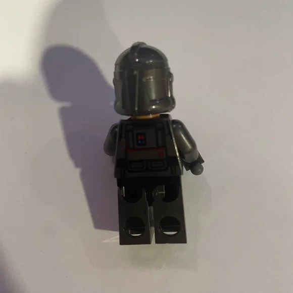 LEGO® Brick STAR WARS 75323 HUNTER Minifigure The Bad Batch Commander - Picture 2 of 2